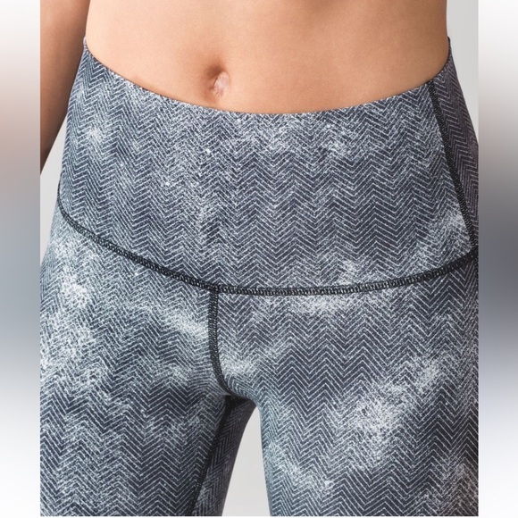 Lululemon Leggings - Picture 2 of 11